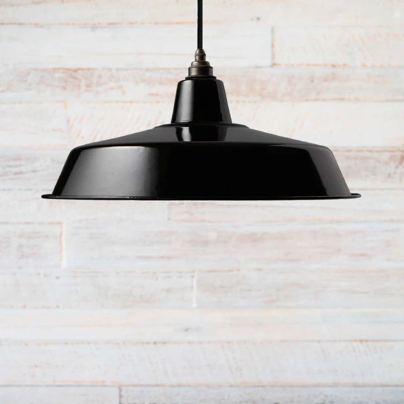 Très grande suspension noire type atelier