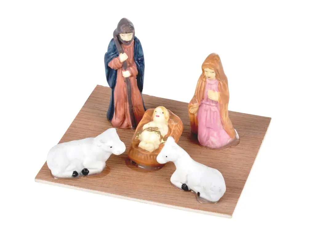 5 Santons porcelaine scene native